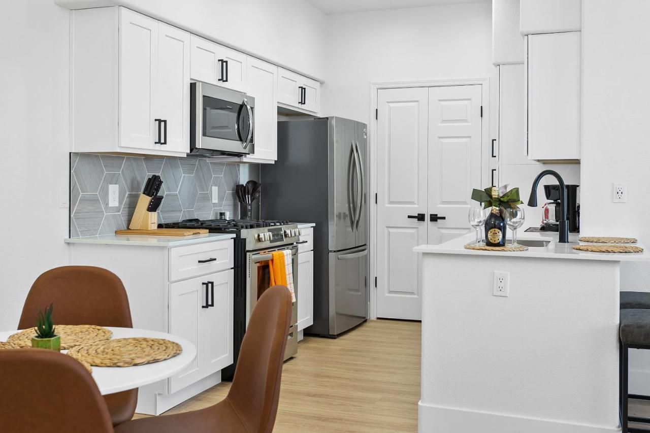 Cozysuites Glendale By The Stadium With Pool 05 Экстерьер фото