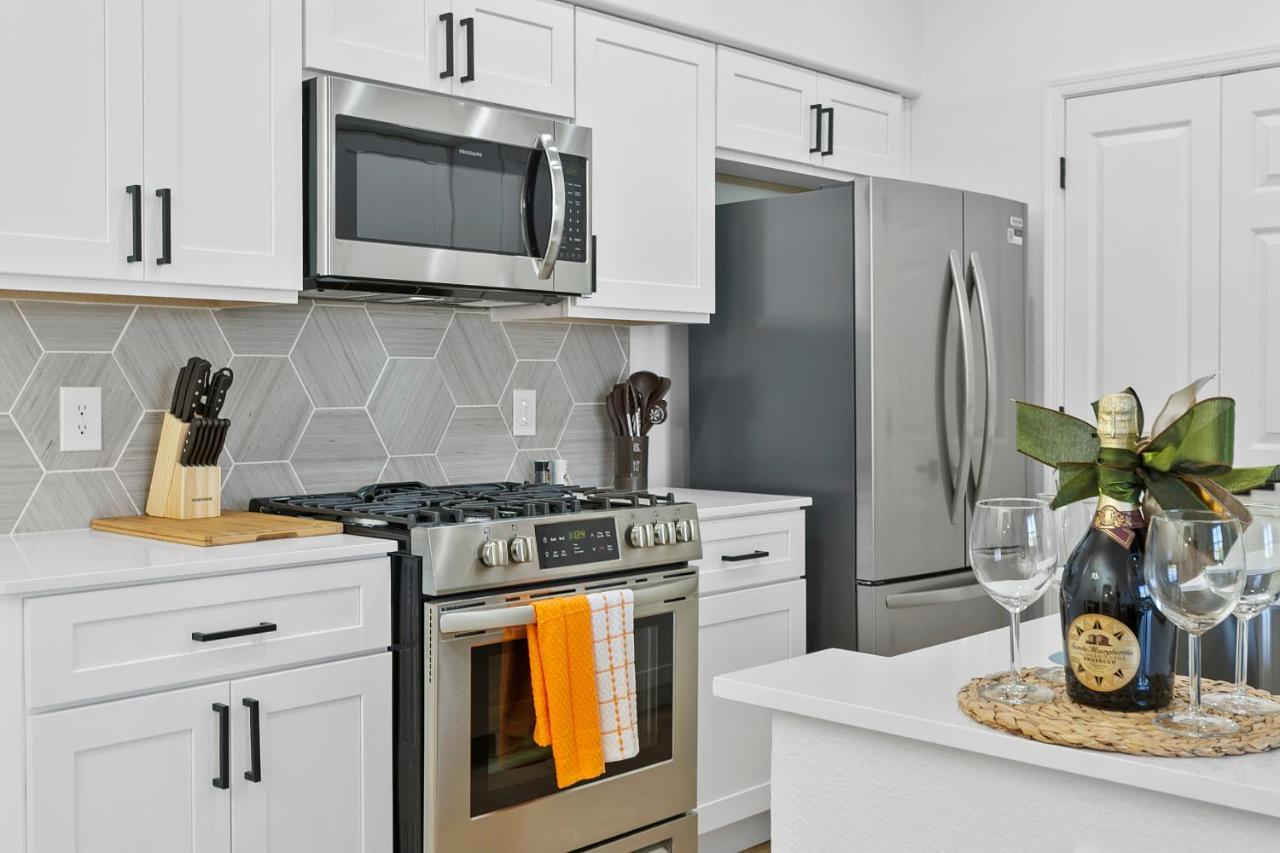 Cozysuites Glendale By The Stadium With Pool 05 Экстерьер фото